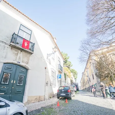 Traditional In Alfama * ליסבון