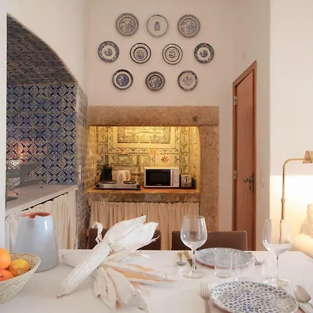 Traditional In Alfama * Lizbona