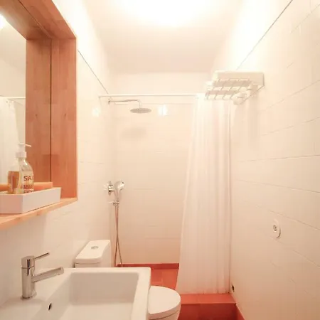 Traditional In Alfama Apartament *